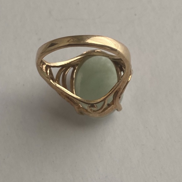 10K Real Gold - Jade Ring - Picture 14 of 16